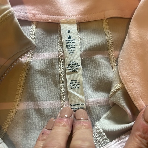 Lululemon define jacket. Size 8, beige and pink striped - Picture 3 of 5
